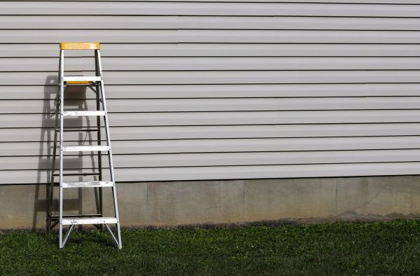 Cost of Siding Service in Manchester