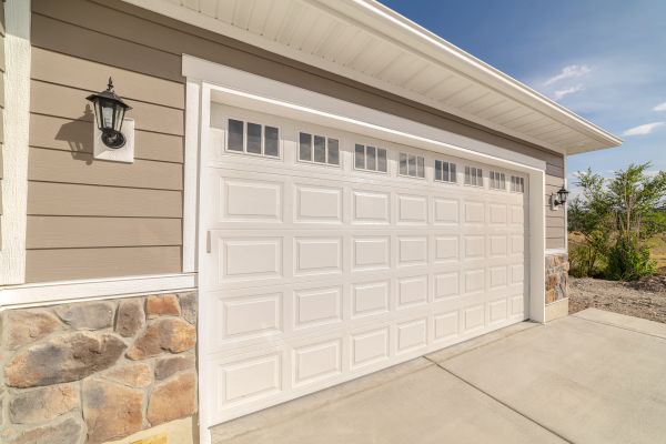 Garage Siding Repair in Manchester
