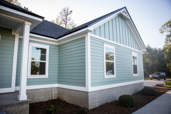 Residential Siding Repair in Manchester