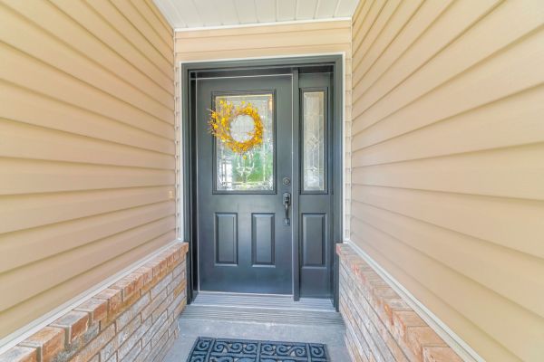 Siding Panel Repair in Manchester