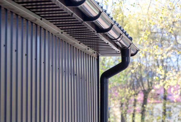 Sheet Metal Siding Repair in Manchester