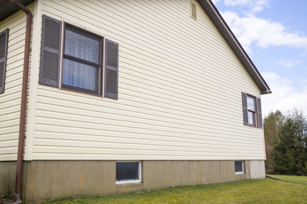 Dutch Lap Siding Repair in Manchester