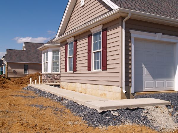 Cement Siding Repair in Manchester