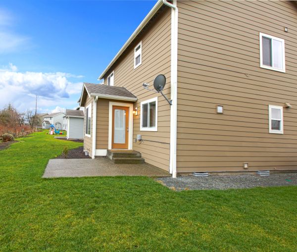 Clapboard Siding Repair in Manchester